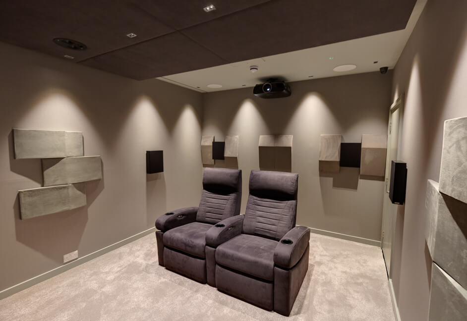 Home Cinema featuring kaleidescape media server, ineva cinema seating, trinnov, epsom projector